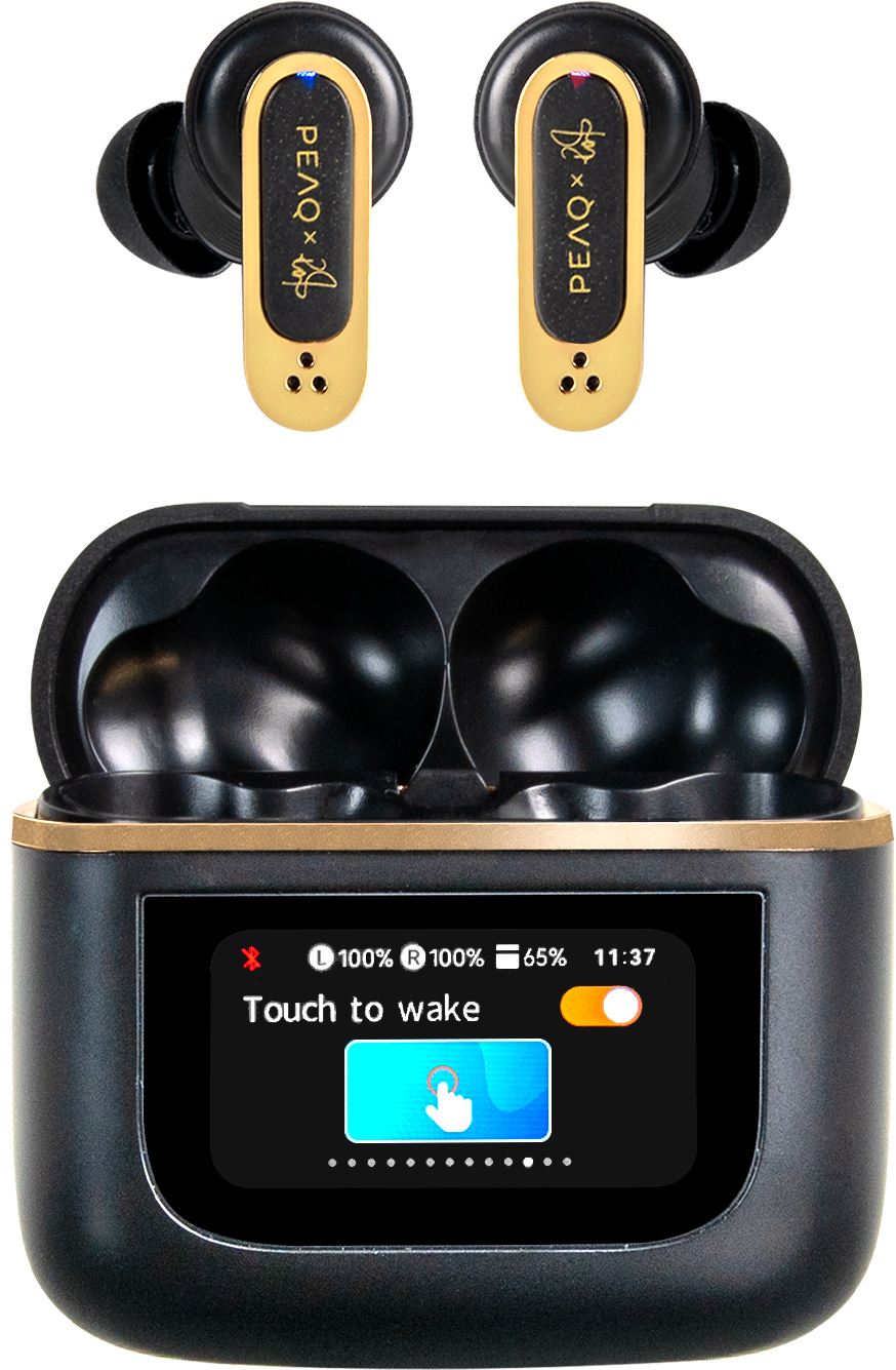 Schwarze und goldene Ohrhörer mit ihrer Ladeschale. Das Gehäuse hat einen Bildschirm mit Batterie- und Zeitanzeige. Zum Aufwachen berühren.