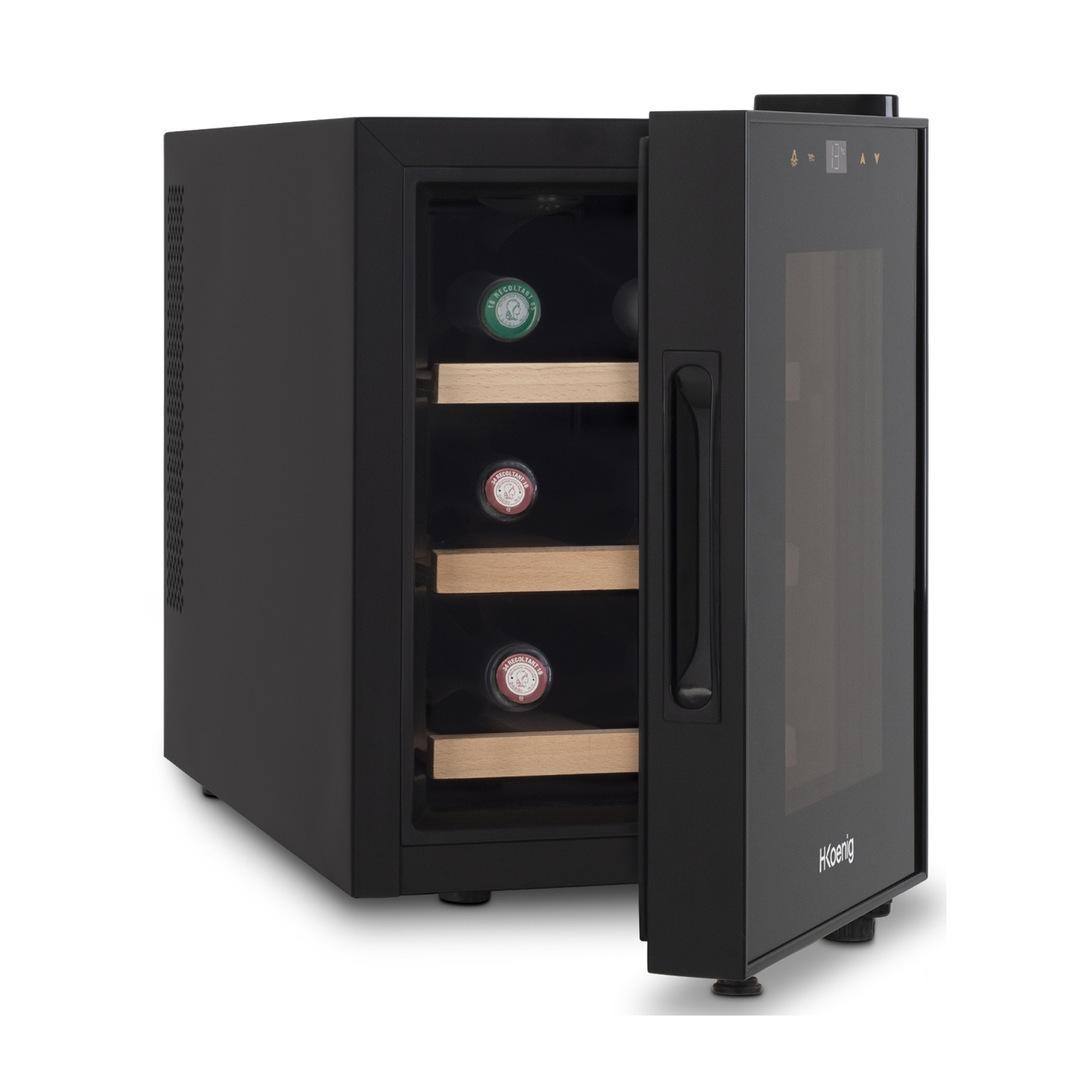 Un refrigeratore per vino nero con la porta aperta. All'interno ci sono bottiglie su ripiani di legno. La porta ha una maniglia e un display digitale.