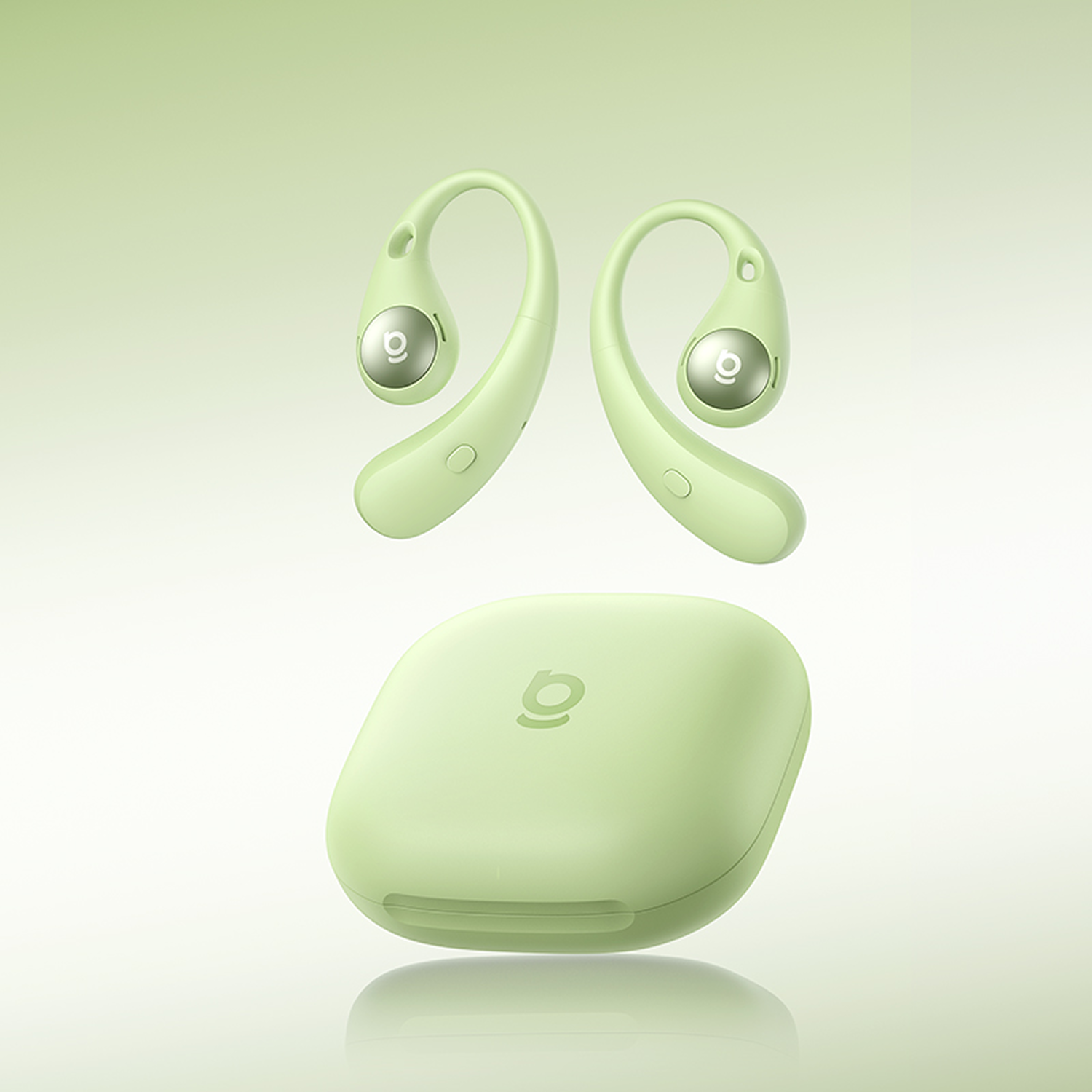 Auriculares inalámbricos verdes y estuche de carga sobre fondo verde degradado. Los auriculares son en forma de bucle. El estuche es rectangular.