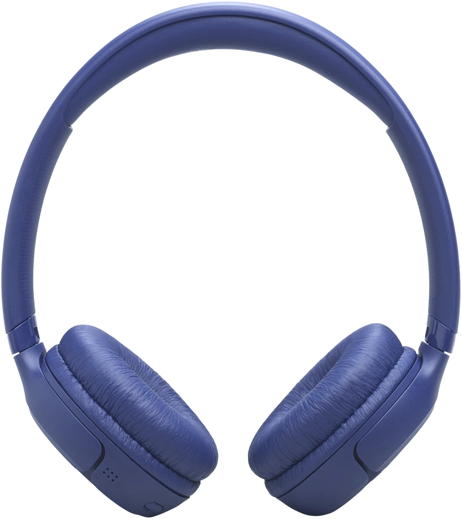 Kék fejhallgató fekete háttéren. A fejhallgató over-ear stílusú, nagy fülkagylóval és ívelt fejpánttal.