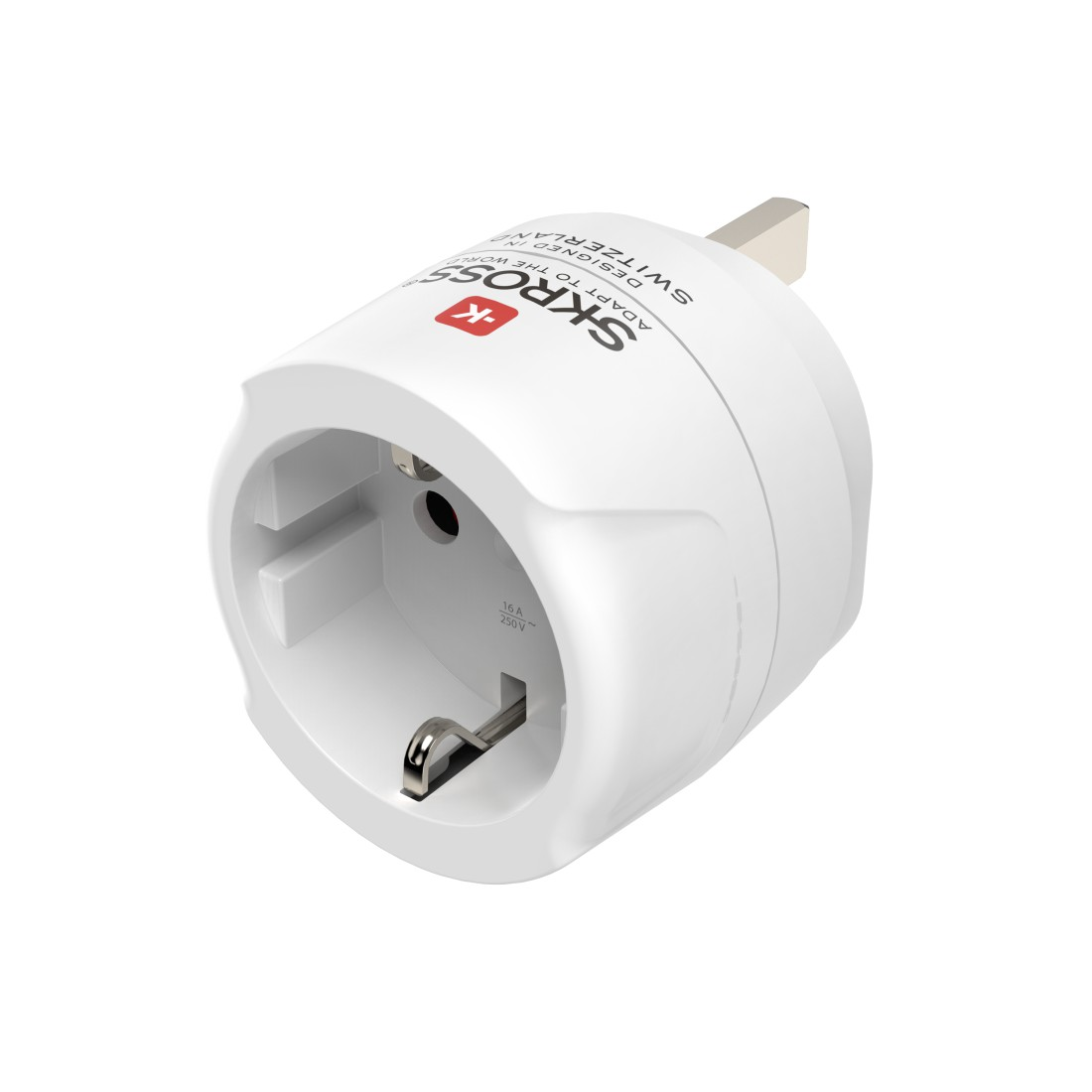 Ein weißer SKROSS-Reiseadapter mit Eurostecker. Er hat eine schwarze Buchse, silberne Stifte und ein rotes Logo.