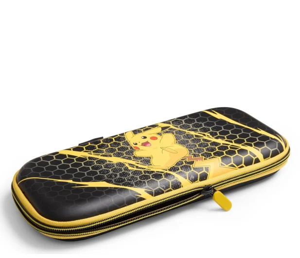 Czarno-żółte etui na Nintendo Switch z motywem Pikachu. Posiada żółty zamek błyskawiczny i wzór plastra miodu.