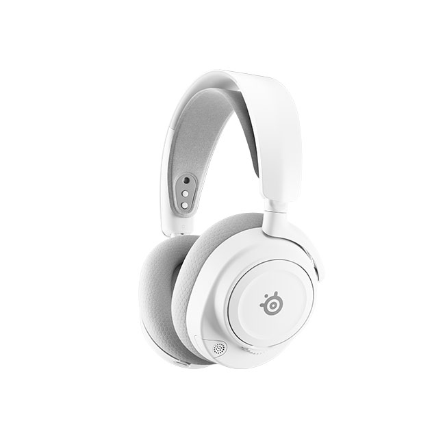 Beyaz ve gri oyun kulaklığı. Kulaklığın yastıklı bir kafa bandı ve kulaklıkları vardır. SteelSeries logosu kulaklık üzerinde bulunur.