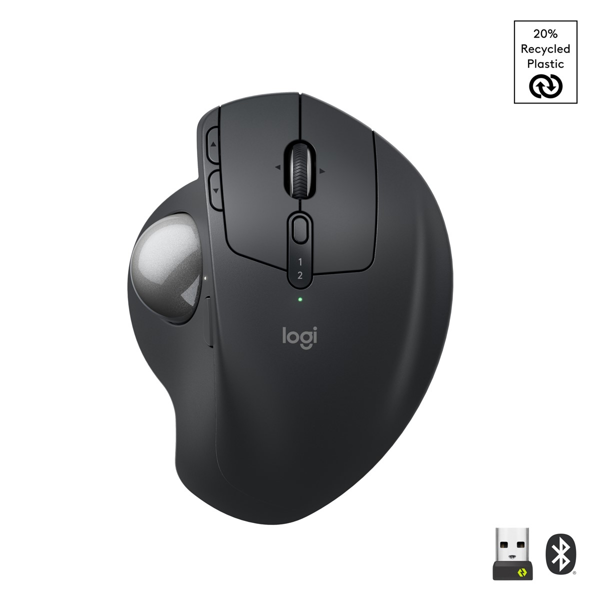 Siyah bir Logitech trackball fare. Büyük gri bir top, düğmeler ve bir kaydırma tekerleği var. %20 geri dönüştürülmüş plastik logosu gösteriliyor.