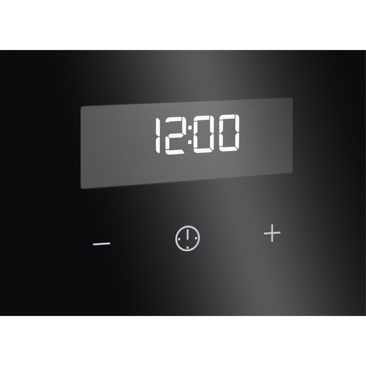 Fekete sütő vezérlőpanelje 12:00-t mutató digitális kijelzővel. Mínusz, óra és plusz szimbólumok alatta.