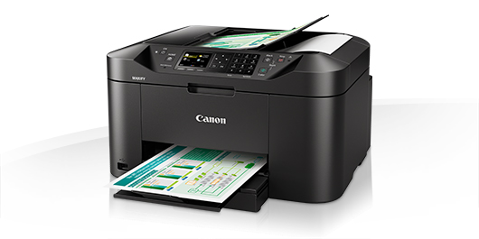 Ein schwarzer Canon-Drucker druckt ein Dokument. Papiere kommen heraus. Der Drucker steht vor weißem Hintergrund.