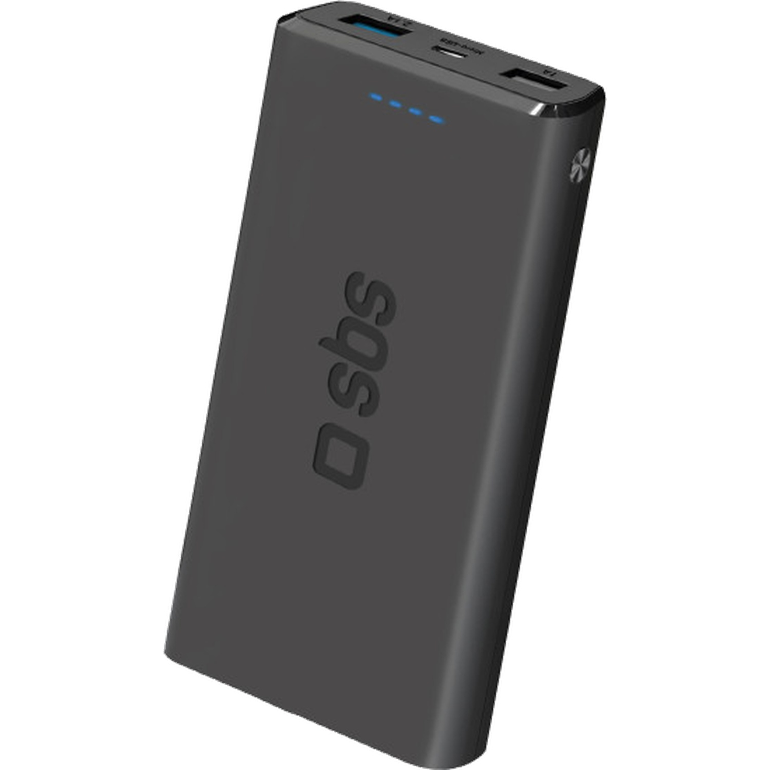 Une batterie externe SBS noire. Elle possède un port USB et un port micro USB. Le logo SBS est sur le devant. Des lumières bleues indiquent la puissance.