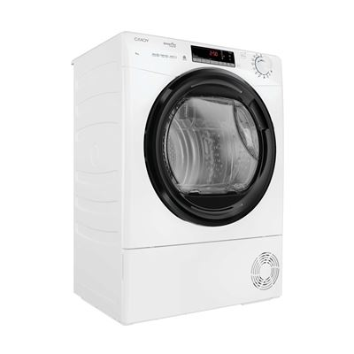 Una secadora Candy blanca. Tiene un marco de puerta negro y una pantalla digital. Hay un dial redondo visible en la parte superior derecha.