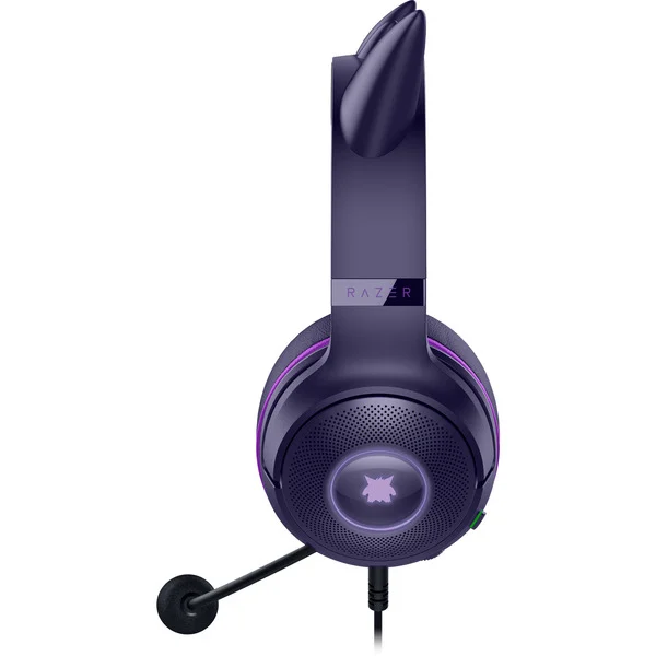 Auriculares de juego Razer morados con micrófono y diseño de orejas de gato. Los auriculares tienen un logotipo brillante en la orejera.
