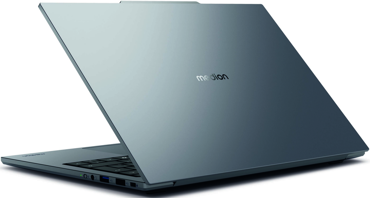 Una laptop Medion gris está abierta en ángulo. El teclado es visible. El logotipo de Medion está en la parte trasera. El fondo es blanco.