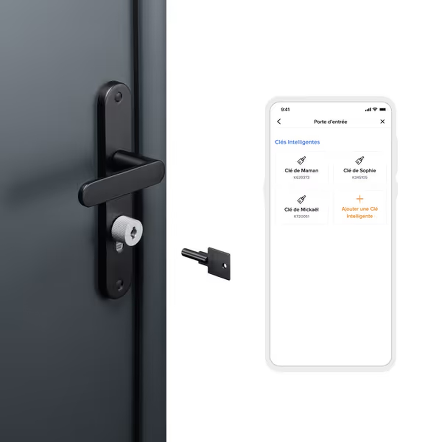 Maniglia e chiave nere. Uno smartphone mostra chiavi intelligenti con testo francese. Porta e telefono su sfondo bianco.