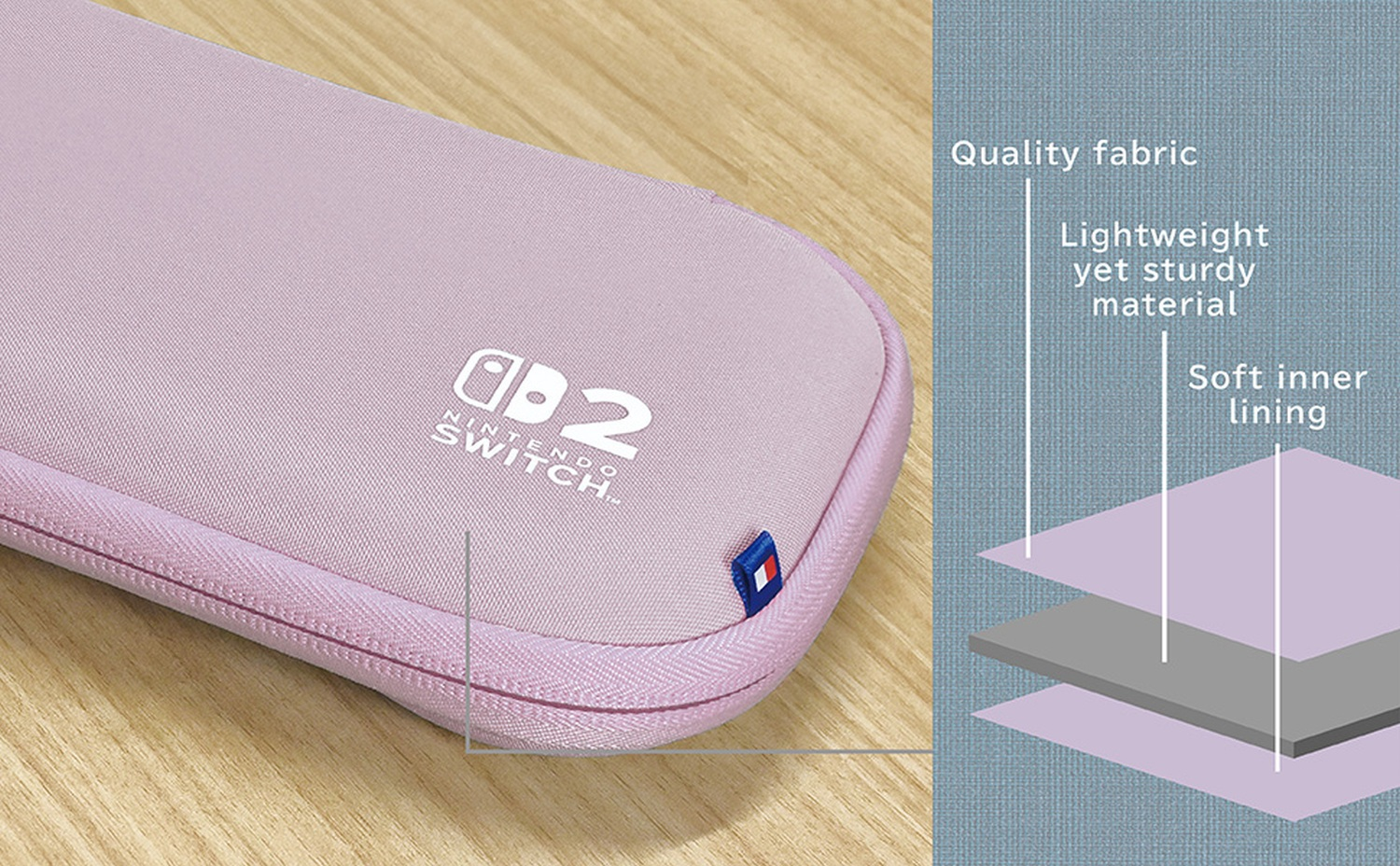 Una custodia rosa per Nintendo Switch. Ha una cerniera e il logo Nintendo Switch. Le caratteristiche includono tessuto di qualità e fodera morbida.