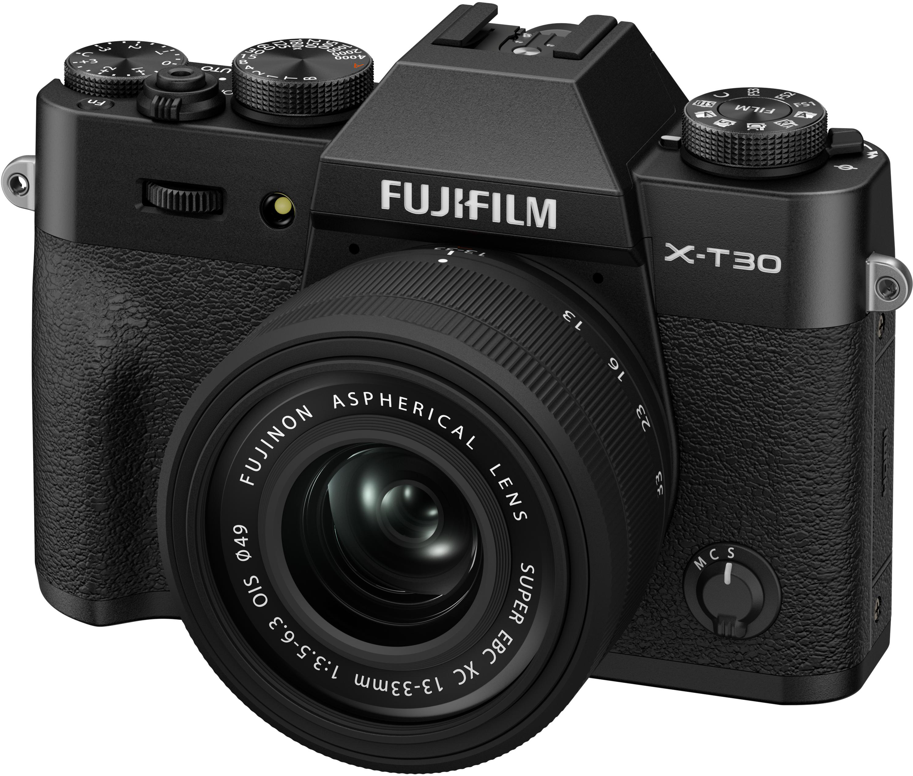 Schwarze Fujifilm X-T30 Kamera mit Objektiv. Details umfassen Räder, Knöpfe und das Fujifilm-Logo.