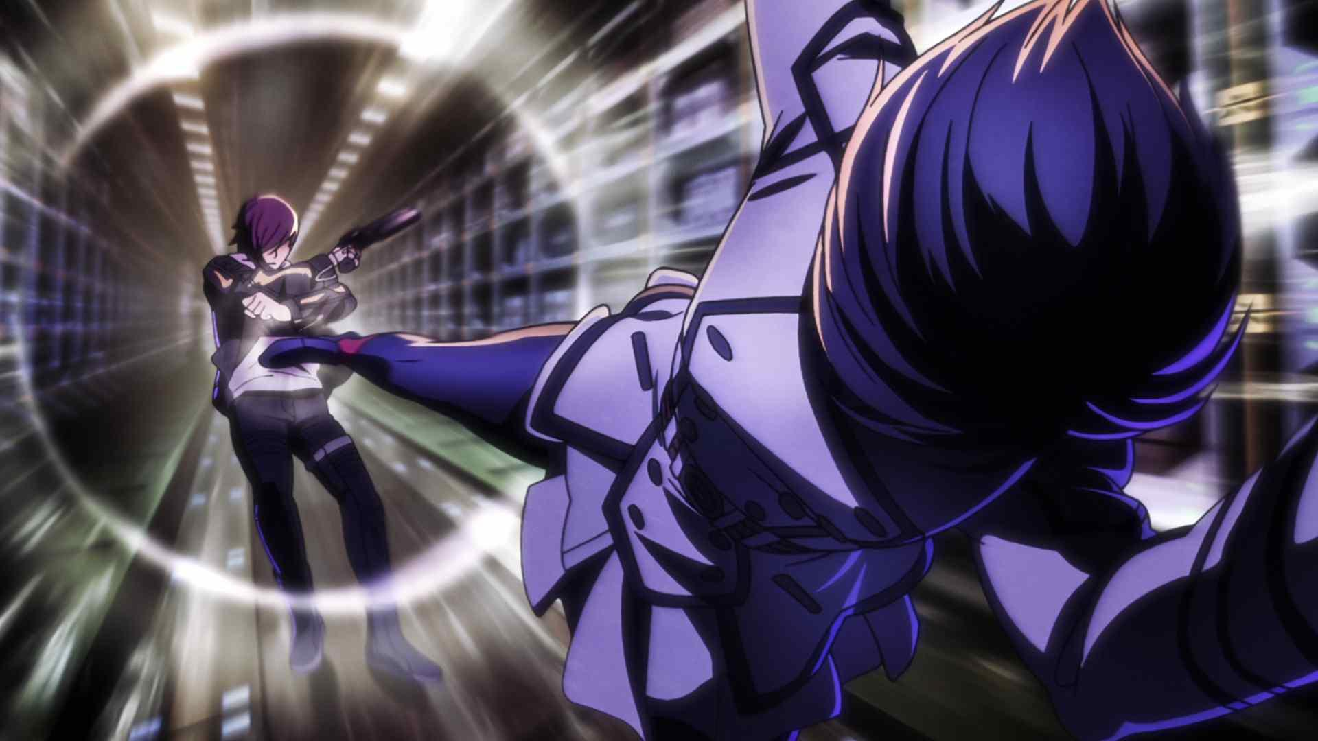 Anime-Szene von zwei kämpfenden Figuren. Einer zielt mit einer Waffe, der andere tritt. Kreisförmige Energieeffekte umgeben sie in einem Korridor.