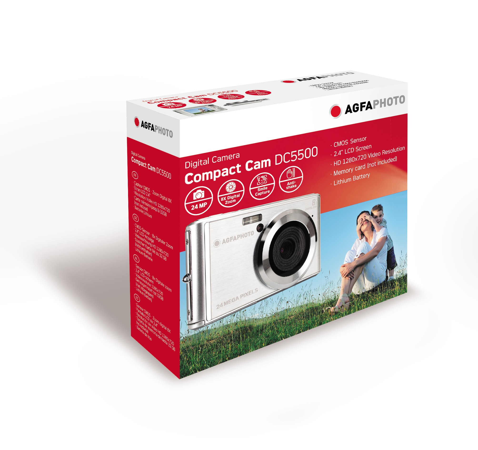 Bir kamera kutusu AgfaPhoto DC5500'ü gösteriyor. Bir çift tarlada oturuyor.