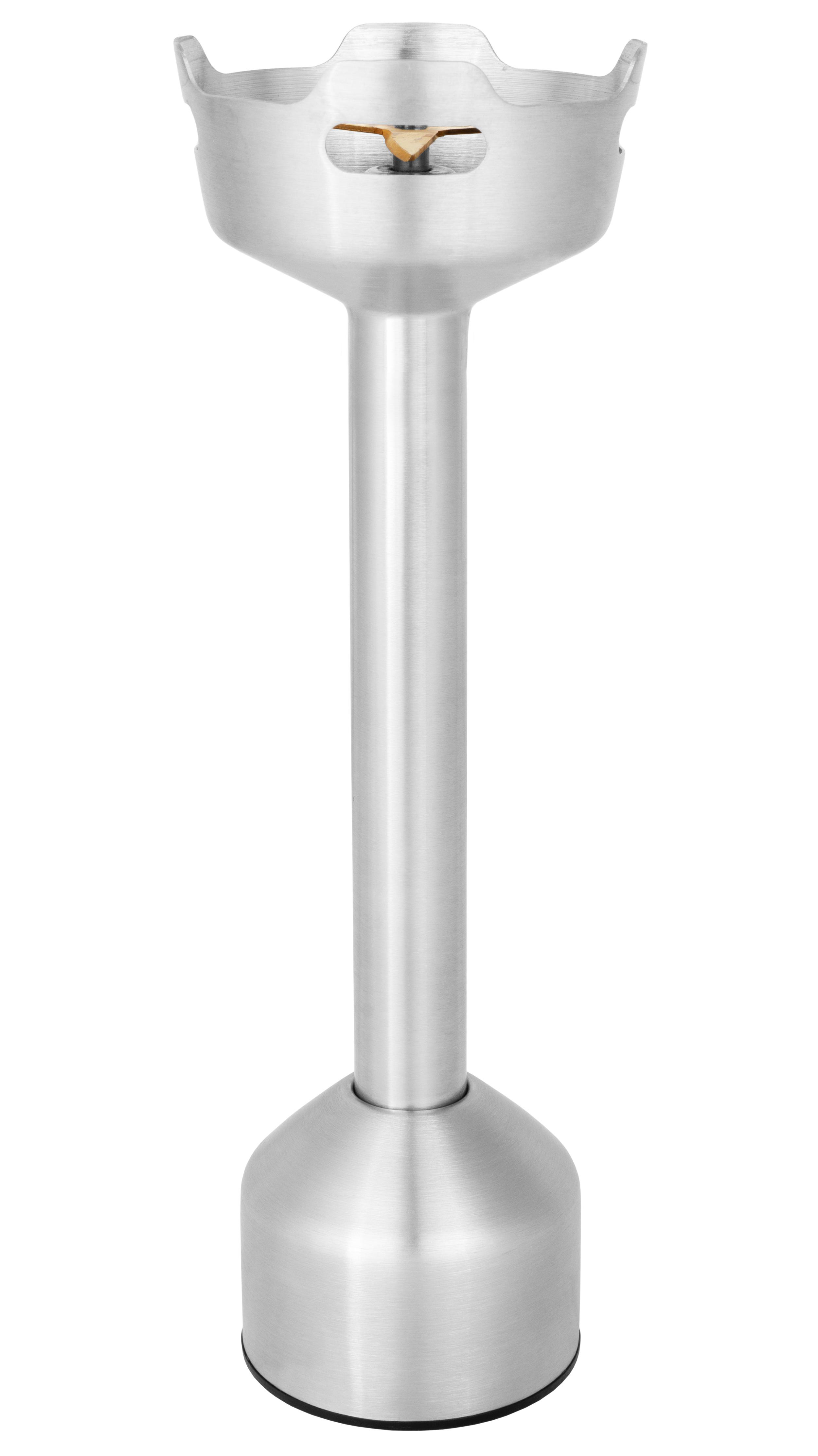 Ein Edelstahl-Stabmixer. Er hat einen Messerschutz, einen Schaft und einen Boden mit schwarzer Basis. Der Hintergrund ist weiß.