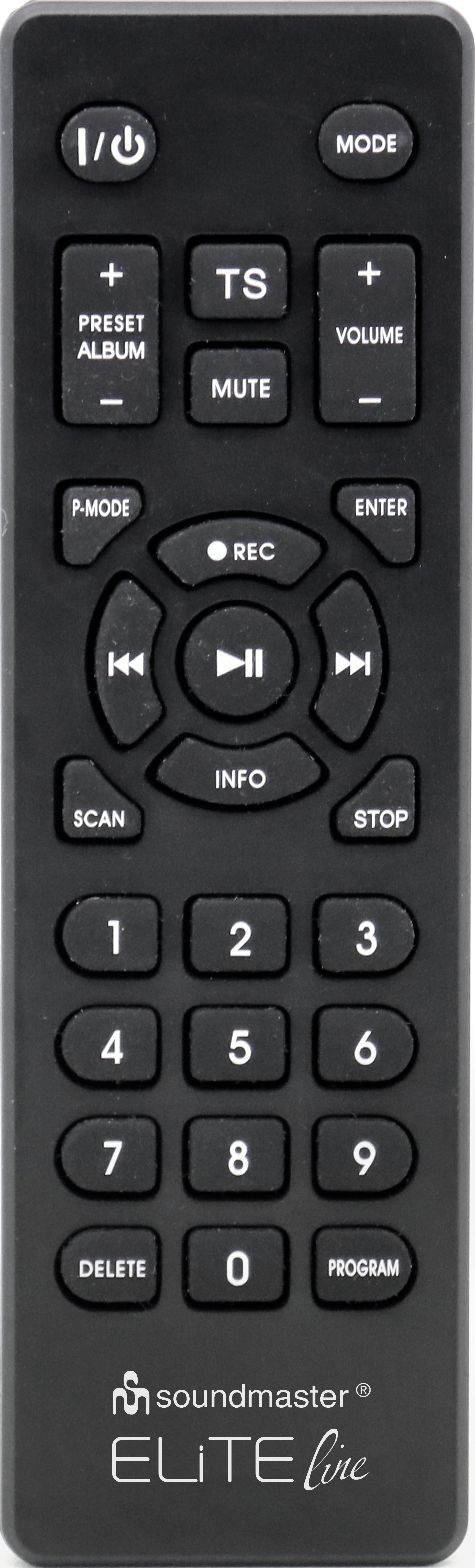 Telecomando nero con molti pulsanti, tra cui accensione/spegnimento, volume e tasti numerici. Marchio: soundmaster ELITE line.