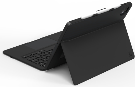 Schwarzes Tablet mit angeschlossener Tastatur. Der Bildschirm ist in einem Winkel geöffnet. Der Hintergrund ist weiß.
