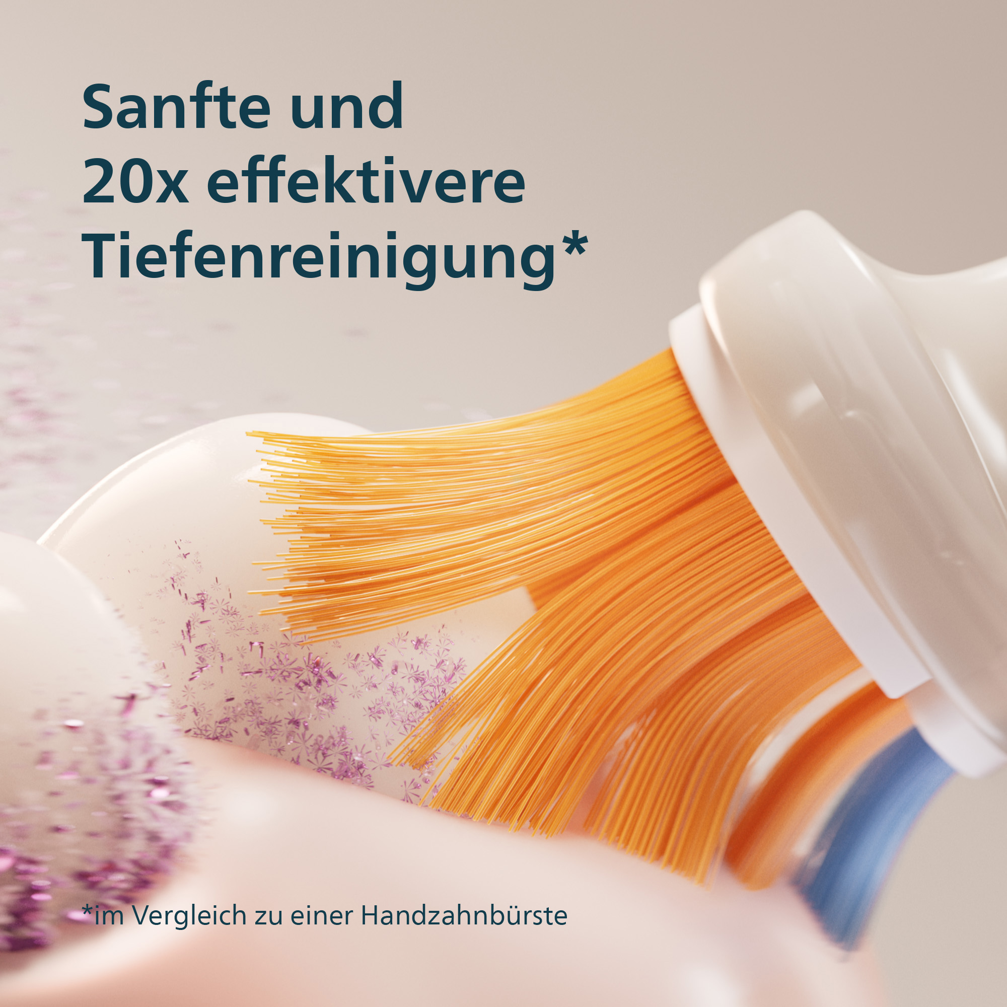 Nahaufnahme eines orangefarbenen Zahnbürstenkopfes mit Borsten, weißem Griff und Text: Sanfte und 20x effektivere Tiefenreinigung.