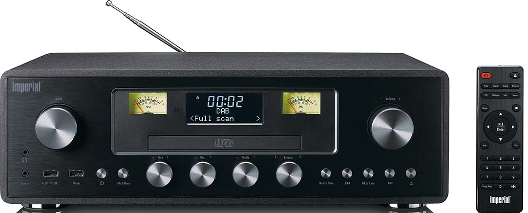 Radio Imperial noire avec télécommande. Elle dispose d'un affichage numérique et de divers boutons pour son utilisation.