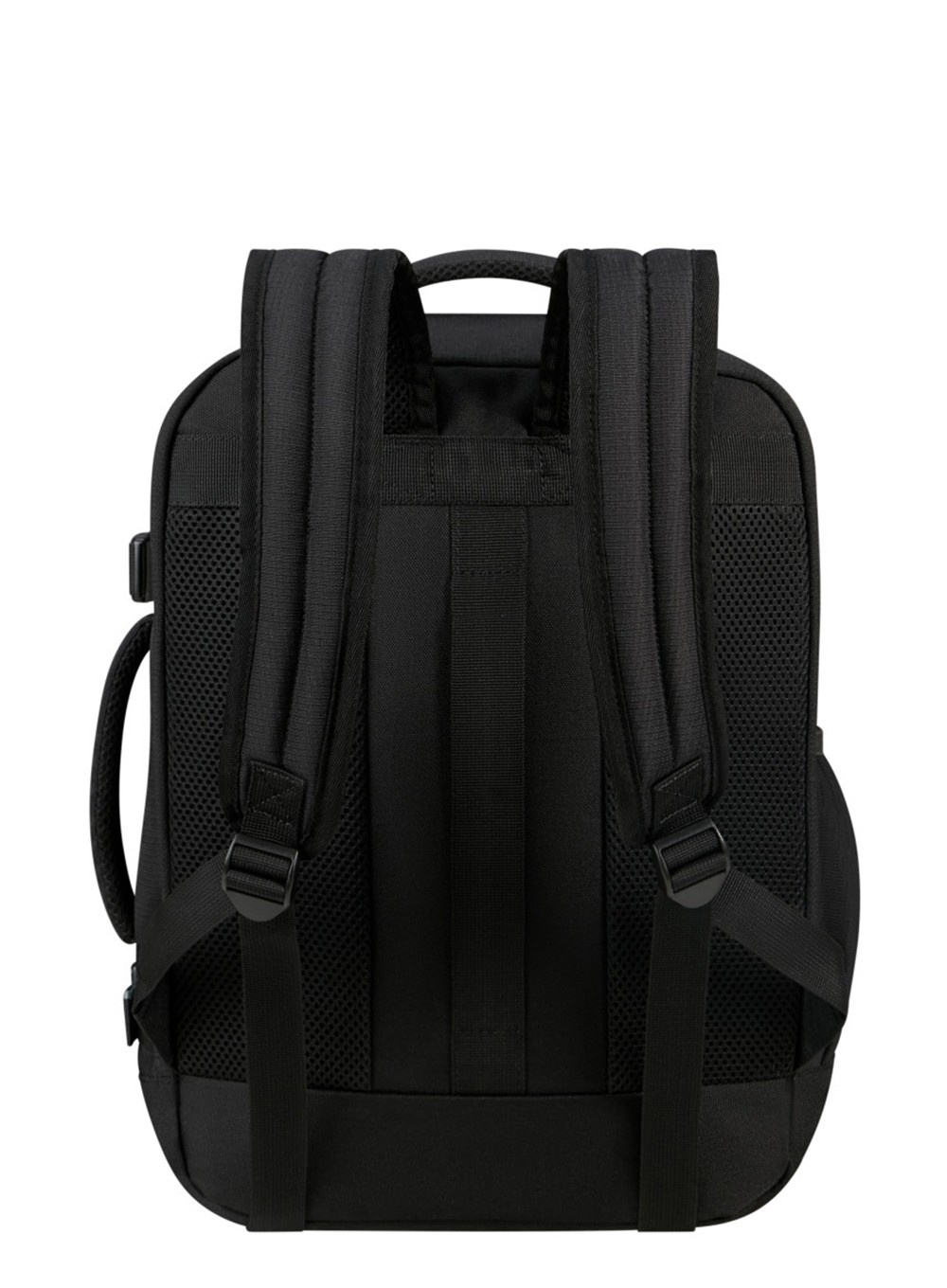 Czarny plecak na białym tle. Posiada paski na ramiona, uchwyt i detale z siatki. Tył skierowany jest do widza.