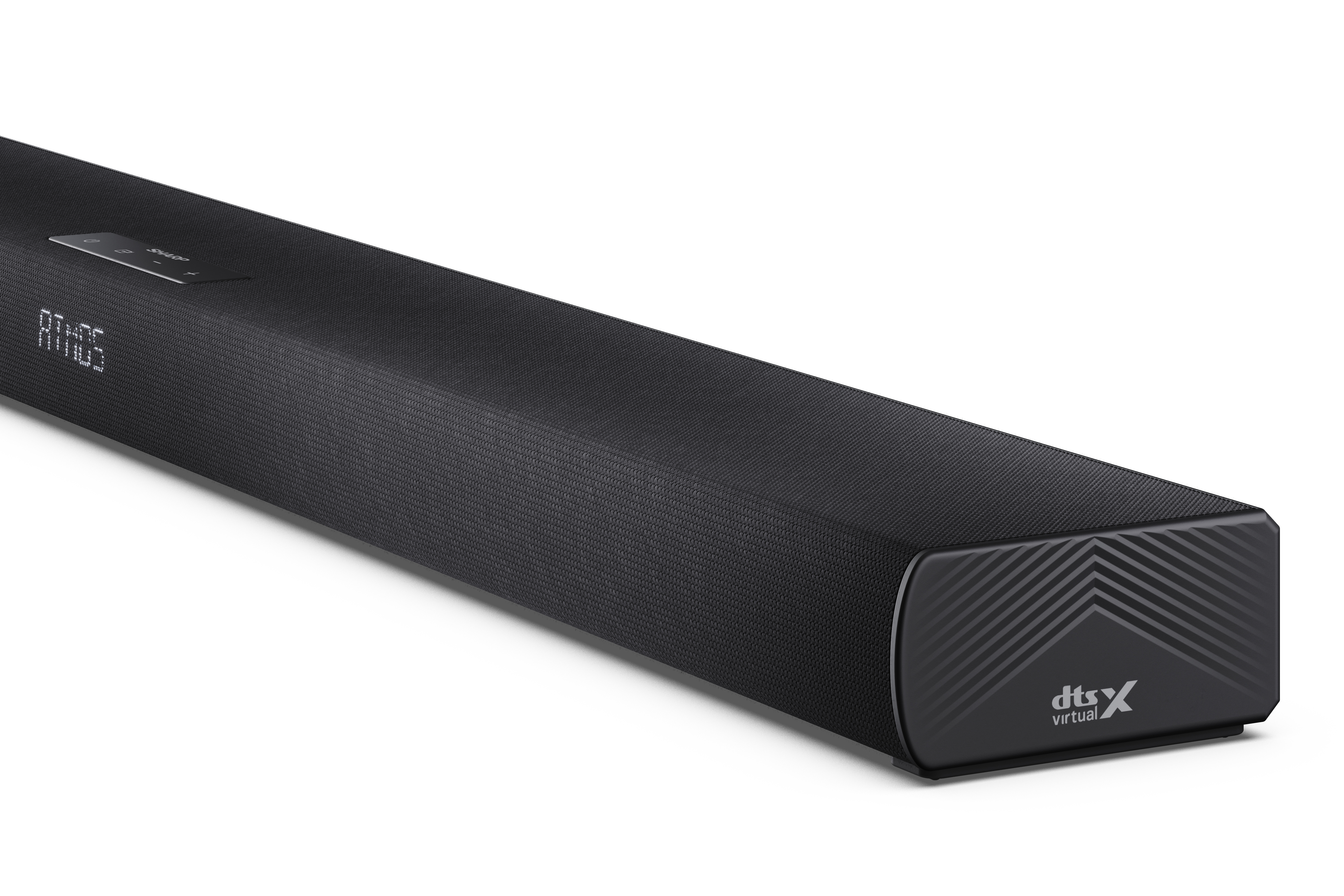 Egy fekete soundbar Atmos és DTS:X Virtual funkcióval. Szövetborítású és vezérlőpanellel rendelkezik. Fehér háttér.