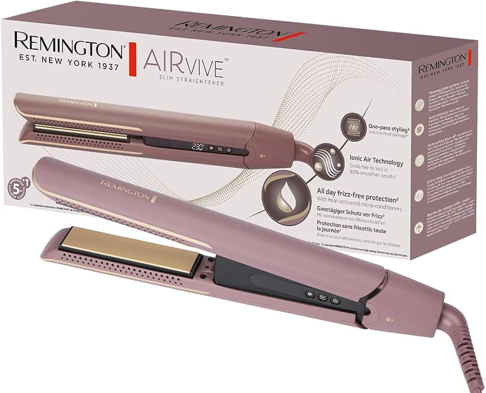 Arkada bir kutu ile pembe ve altın renkli bir Remington AirVIVE saç düzleştirici. Kutuda ürünün özellikleri hakkında metin var.