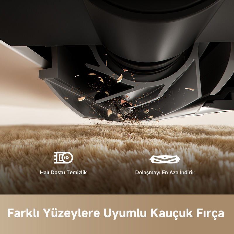 Bej halıyı temizleyen bir elektrikli süpürge başlığının yakın çekimi. Enkaz emiliyor. Alttaki metin ürünü açıklamaktadır.