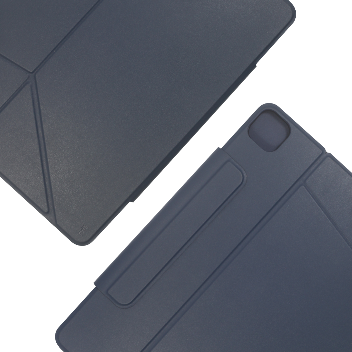 Siyah zemin üzerinde iki koyu mavi tablet kılıfı. Bir kılıf kısmen açık, diğeri kapalı. Kılıflar kat yerleri ve kamera oyuğu gösteriyor.