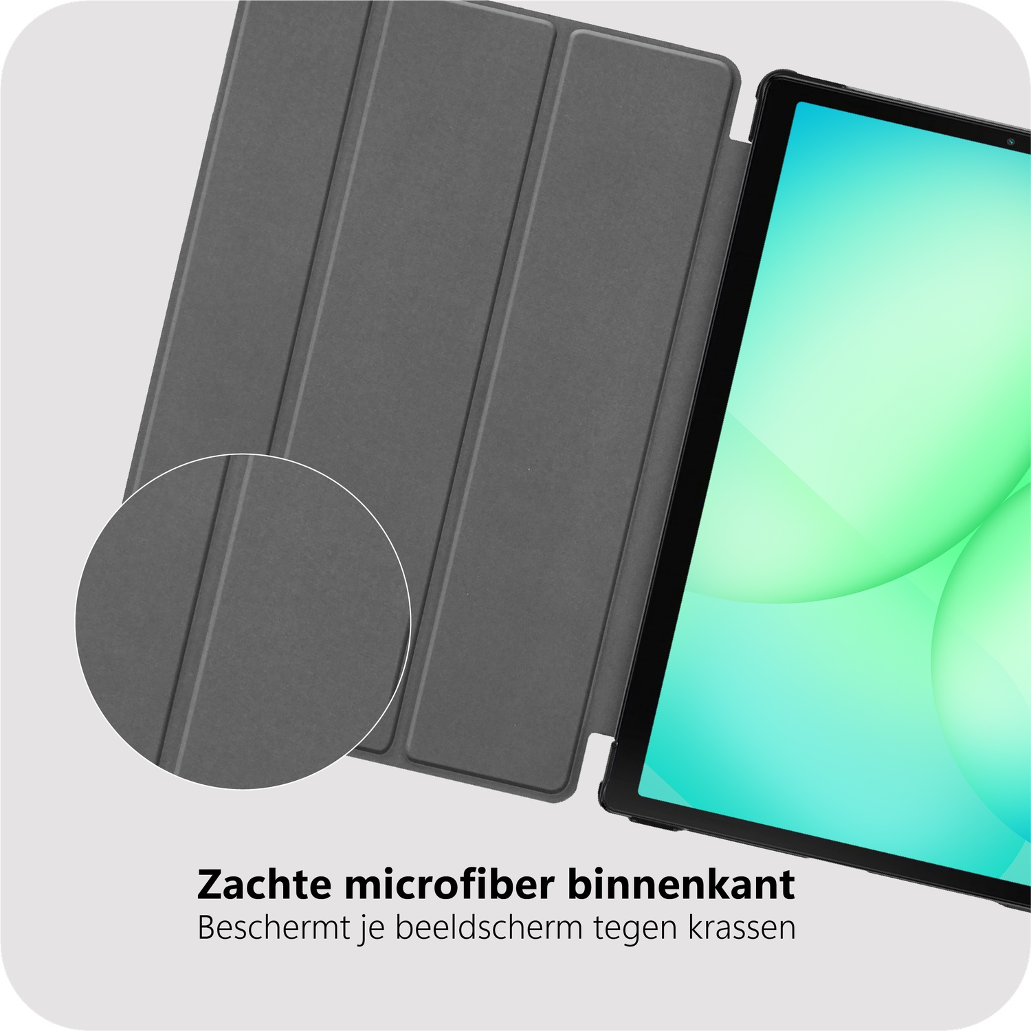 Tablet in een grijze hoes. Het scherm toont een groen-witte gradiënt. De hoes is open. Tekst hieronder: Zachte microfibre binnenkant.