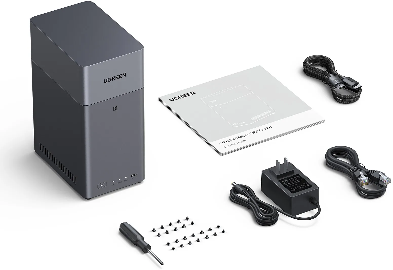 UGREEN NASync DH2300 Plus Set. Enthält ein graues NAS-Gerät, Kabel, Netzteil, Schrauben, Schraubendreher und eine Anleitung.