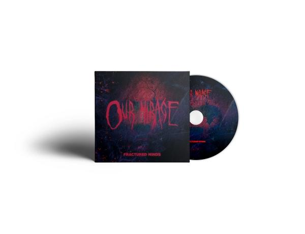 CD-Hülle und -Scheibe. Das Cover zeigt die Worte „Our Mirage“ in Rot. Die Disc hat ein dunkelblaues und rotes Design.