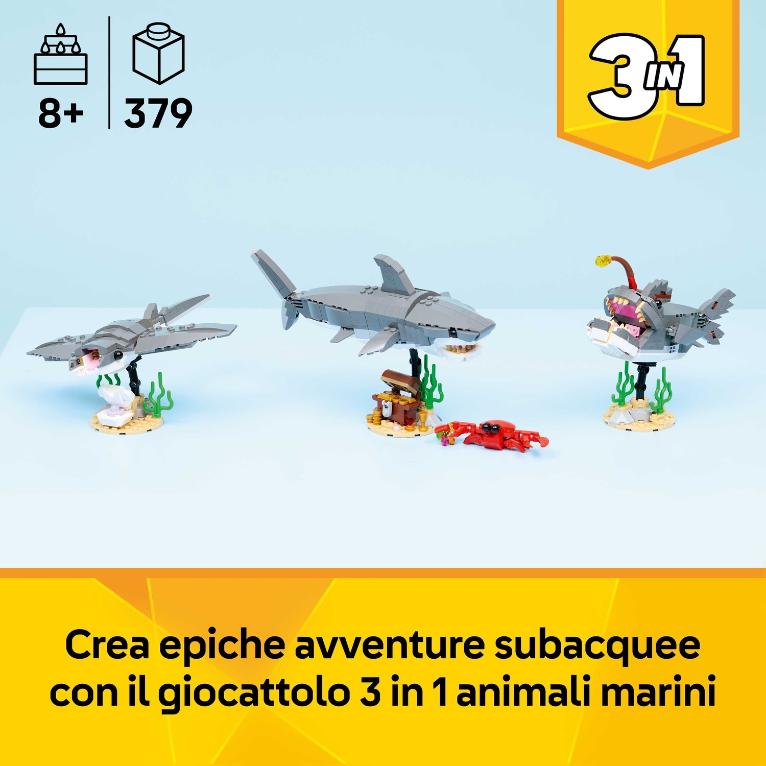 Tre creature marine Lego: uno squalo, una manta e un pesce di profondità. Sono presenti anche un granchio rosso e uno scrigno del tesoro.