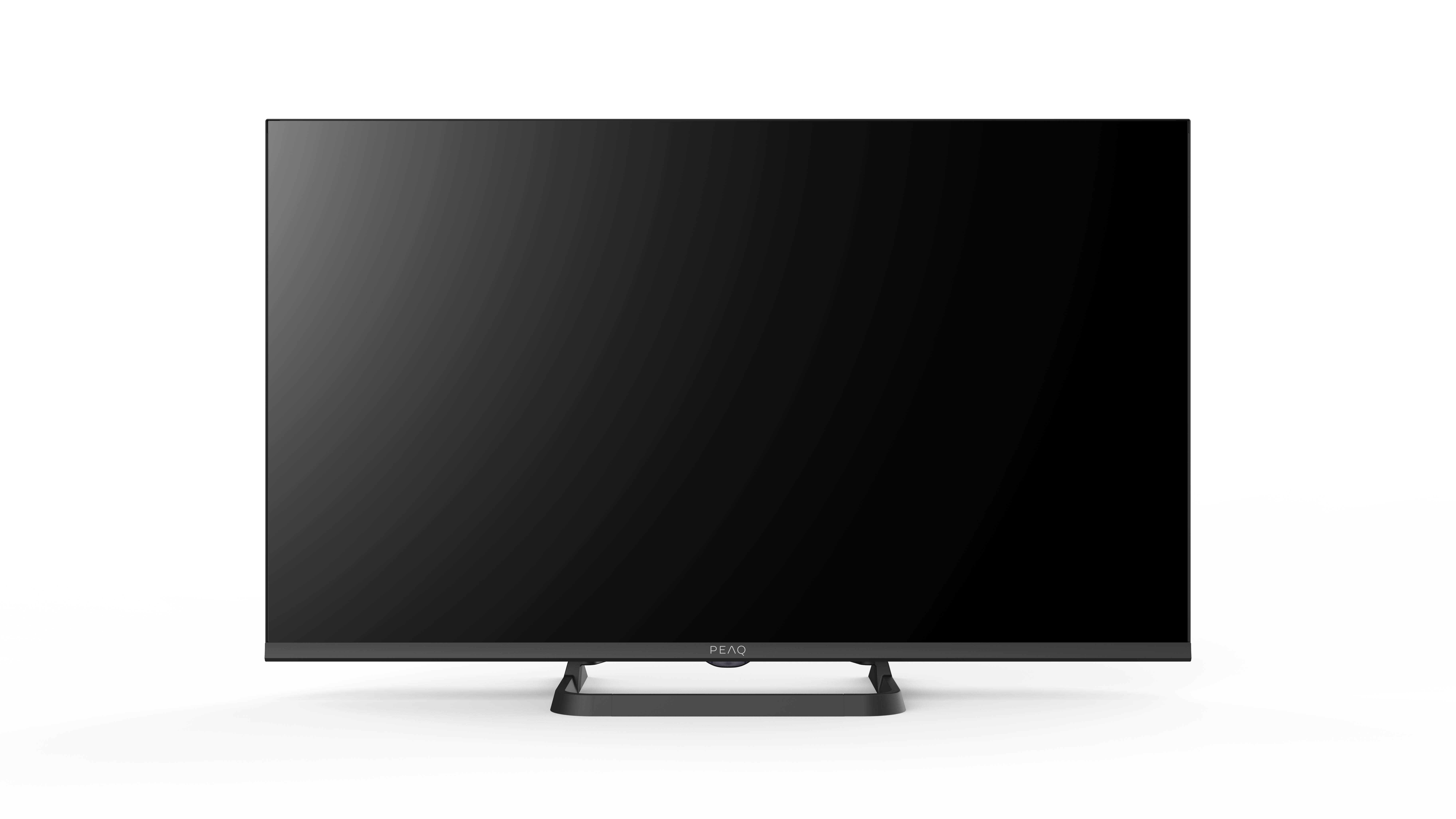 Telewizor z płaskim ekranem na białym tle. Ekran jest czarny. Podstawa jest ciemnoszara, widoczne jest logo PEAQ.