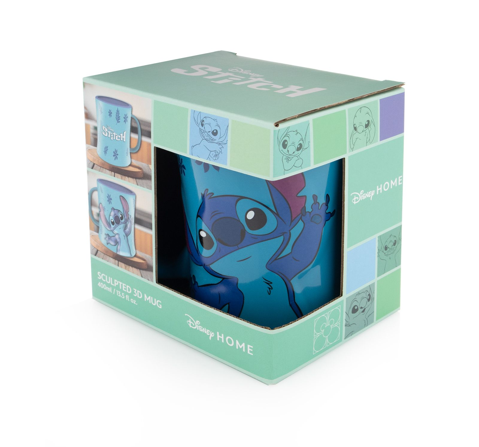 Una taza de Stitch en una caja. La caja tiene imágenes de Stitch y el logotipo de Disney Home. La taza es azul con Stitch.