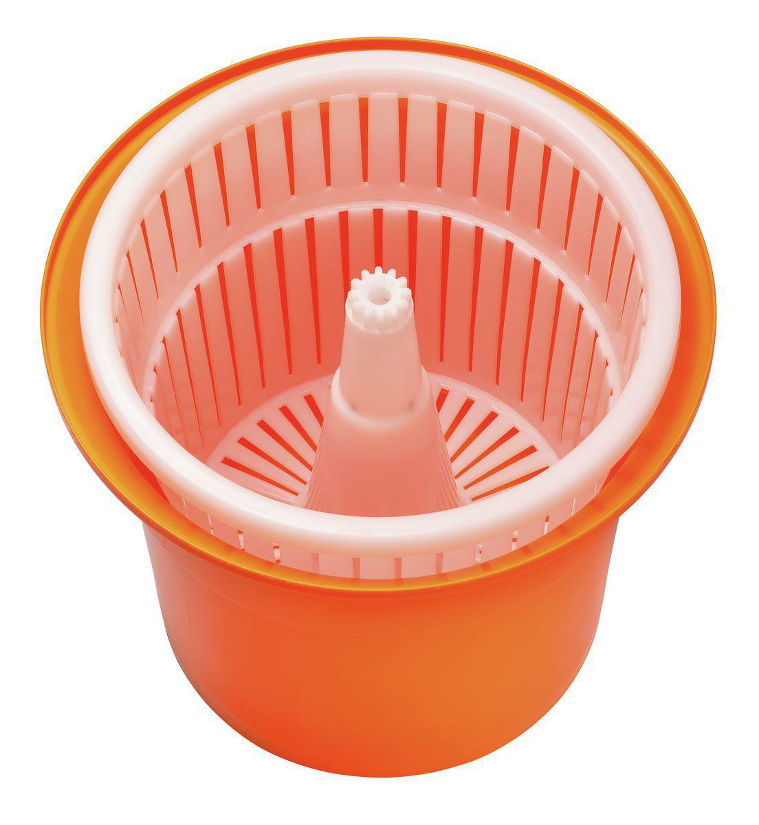Ein orangefarbener und weißer Moppeimer. Der Eimer hat einen weißen Innenkorb mit vertikalen Schlitzen und einem zentralen Kegel.