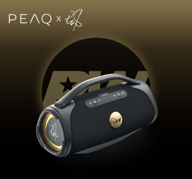 Czarny i złoty głośnik z uchwytem. Głośnik ma siatkowy przód i złote logo. Tło jest ciemne z tekstem.