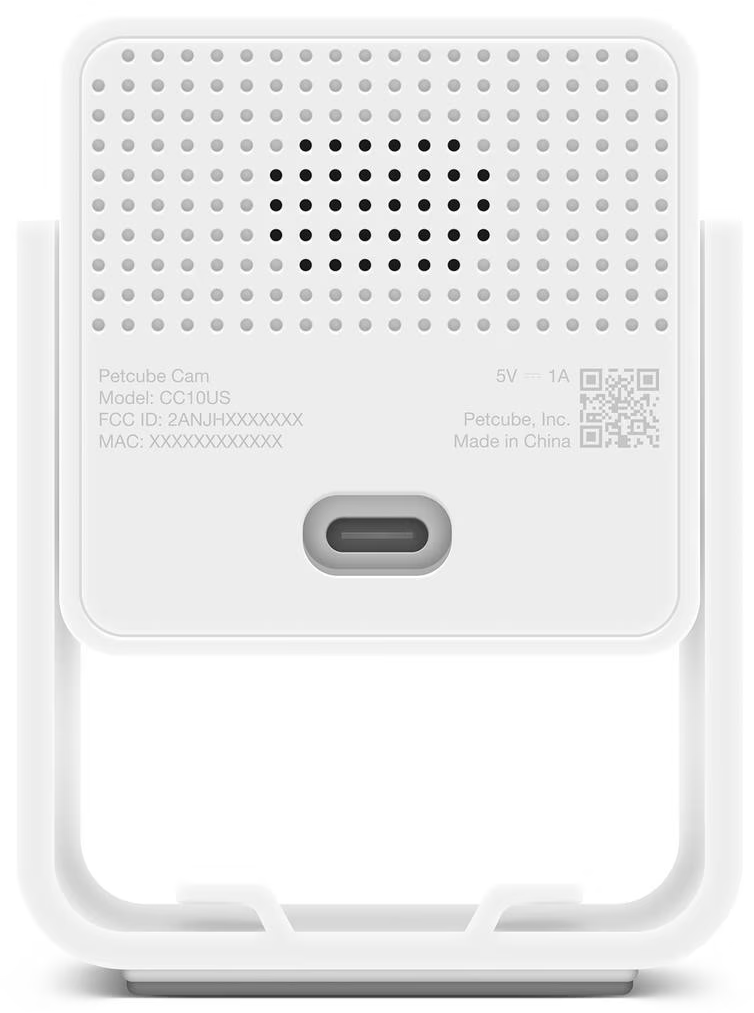 Retrocamera Petcube bianca con fori e testo. Mostra modello, ID FCC e un codice QR. Ha una porta USB-C.