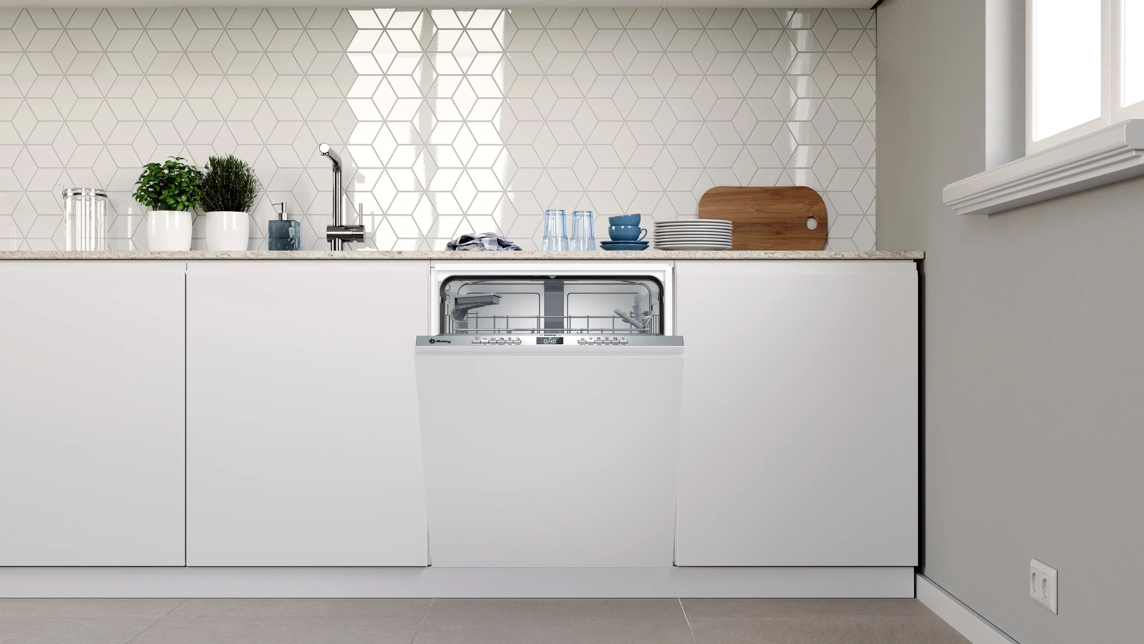 Una cocina moderna con armarios blancos, un lavavajillas abierto y varios objetos en la encimera, incluyendo plantas y platos.
