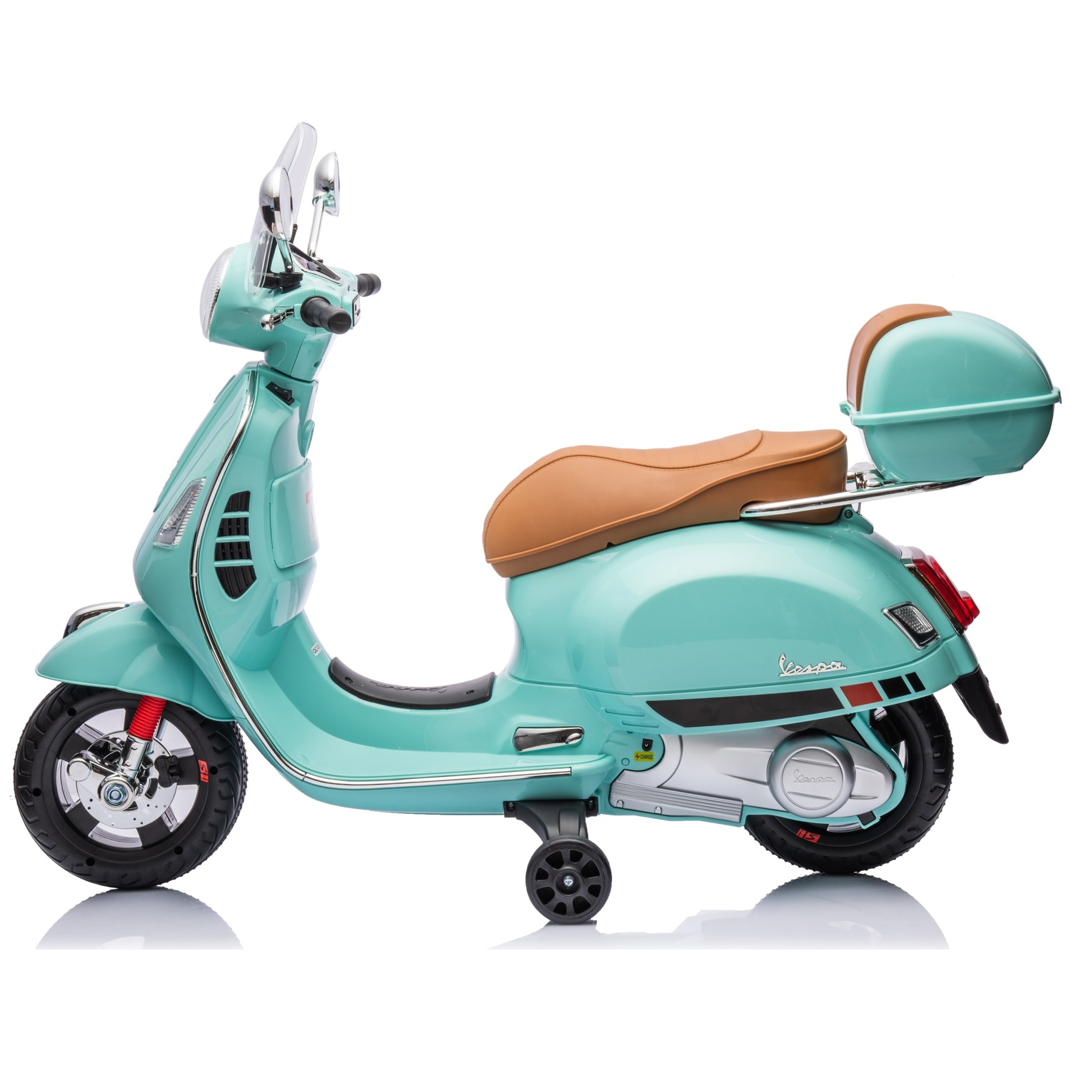Un scooter Vespa turquoise avec une selle et une boîte de rangement marron. Il a des roues noires et est sur fond blanc.