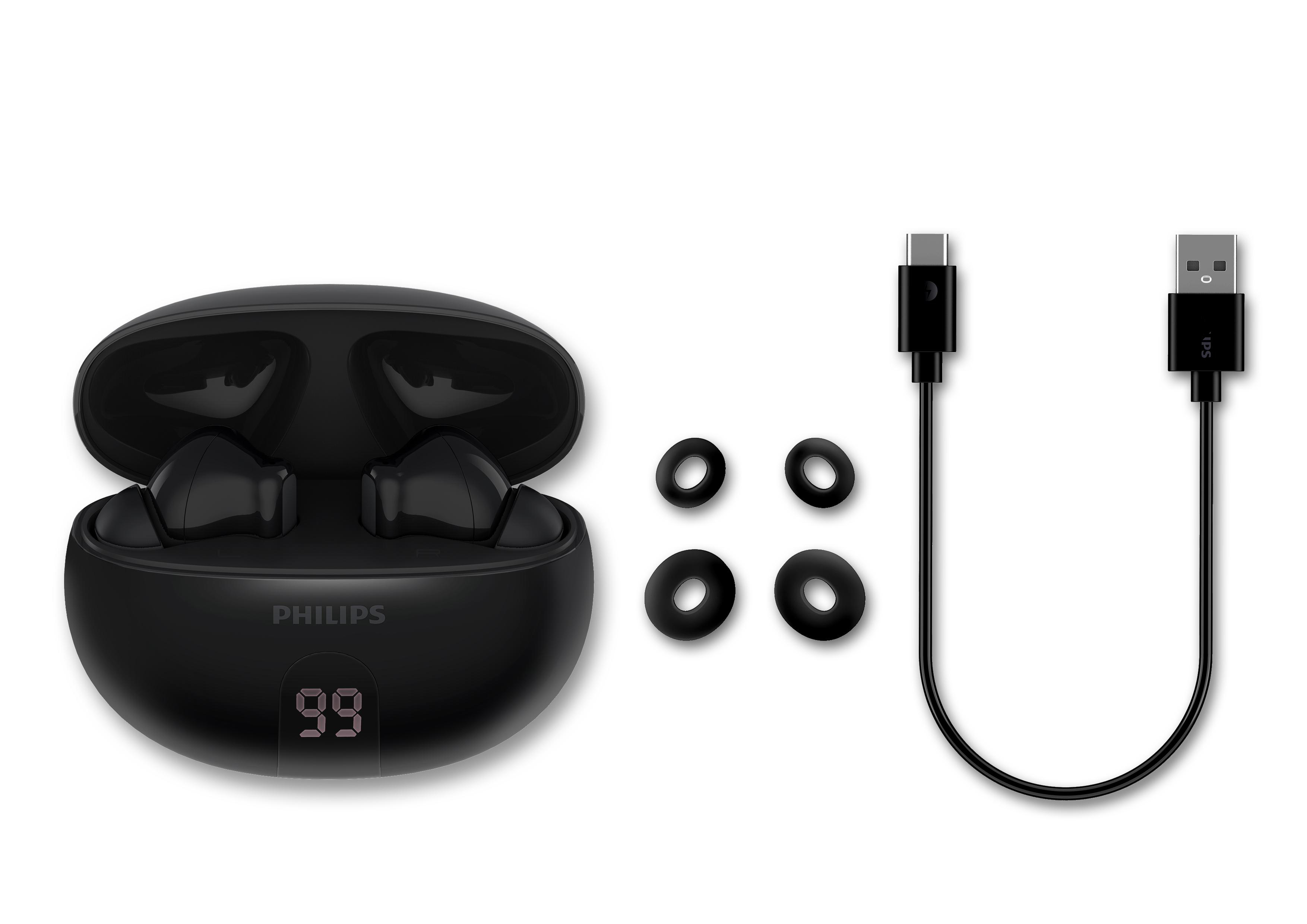 Schwarze Philips-Ohrhörer, Gehäuse geöffnet, Ohrhörer zeigend. Außerdem 4 Ohrstöpsel, ein USB-C- und USB-Kabel.