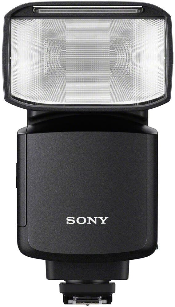 Siyah bir Sony kamera flaşı. Büyük bir dikdörtgen ışığı ve gövdesinde marka adı var.