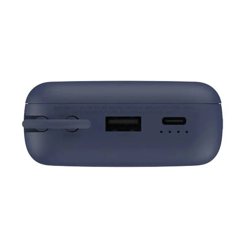Un banco de energía azul marino. Tiene un puerto USB, un puerto USB-C y unas luces indicadoras de carga. También tiene un lazo para una correa.