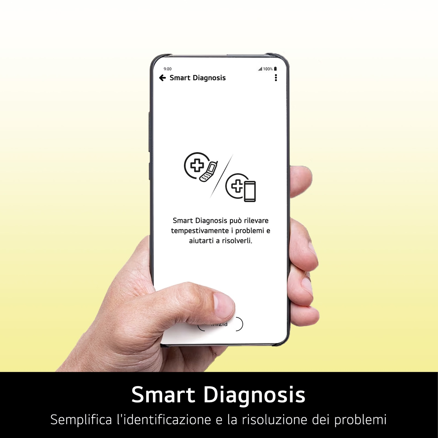 Una persona tiene un telefono con 'Smart Diagnosis'. Lo schermo mostra icone e testo in italiano, con un pulsante di azione.
