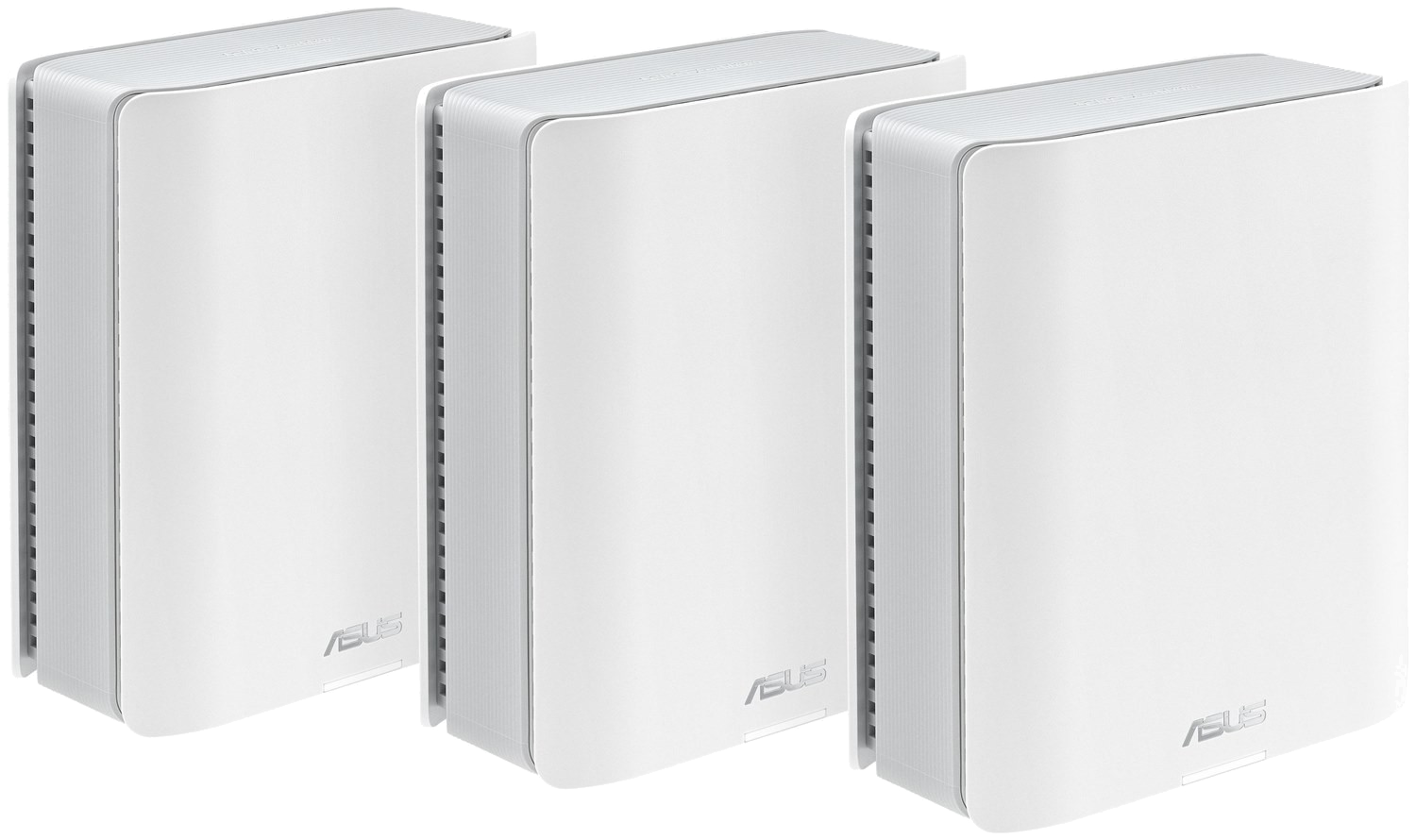 Trzy białe urządzenia sieciowe ASUS są ułożone obok siebie na czarnym tle. Każde ma gładki przód i żebrowane krawędzie.