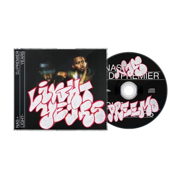 CD-Hülle und -Scheibe. Auf dem Cover sind Nas und DJ Premier zu sehen. Graffiti in Weiß: "Light Years". Die Scheibe hat Preemo und Nas.
