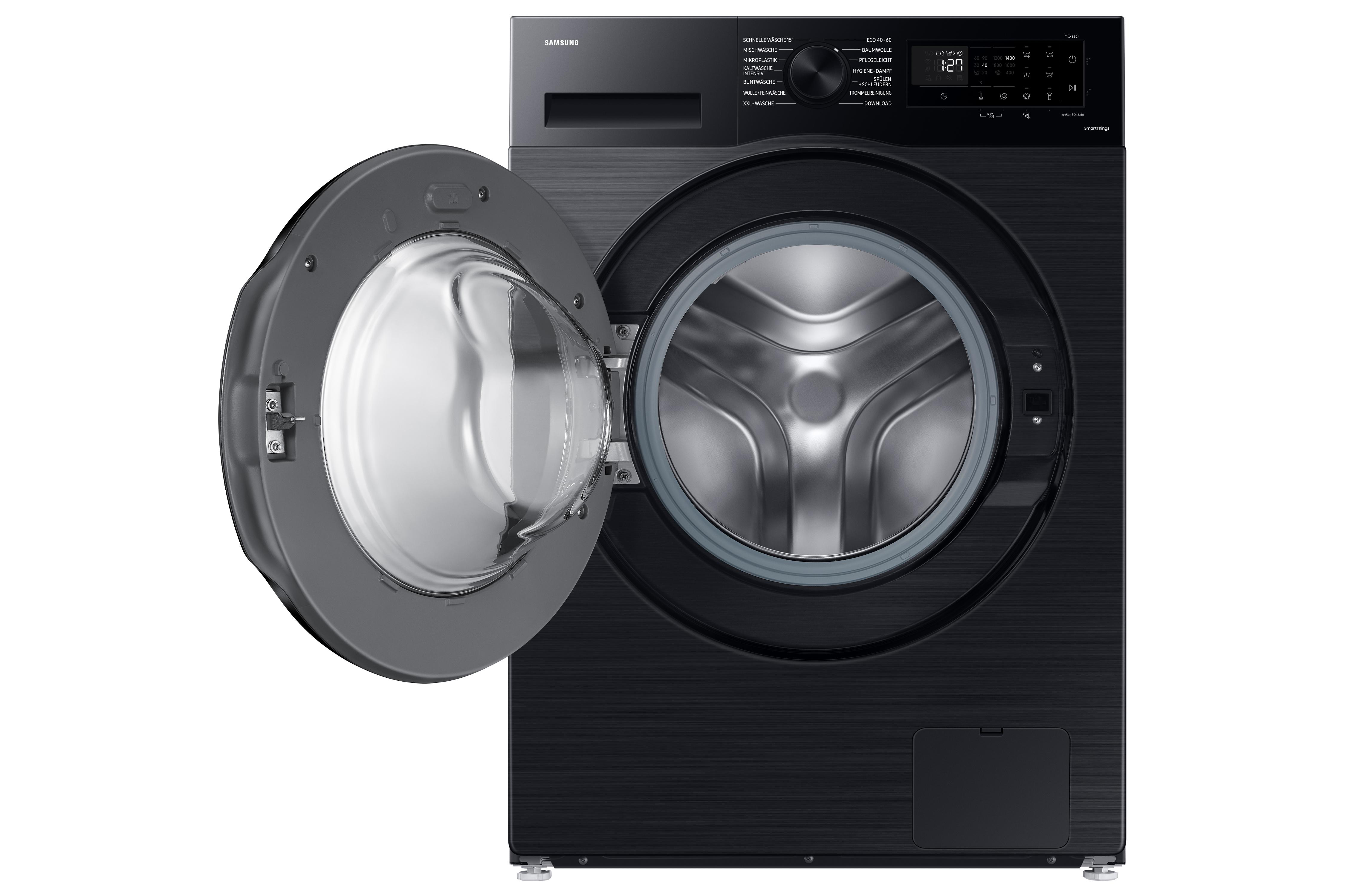 Schwarze Samsung Waschmaschine mit geöffneter Tür. Bedienelemente und Display rechts.
