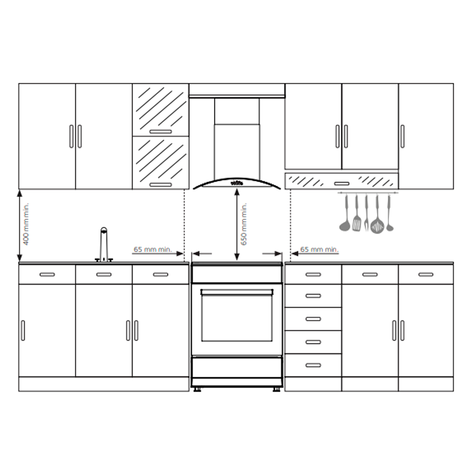 Dibujo lineal de una cocina con armarios, horno, campana extractora y utensilios. Se indican las dimensiones.