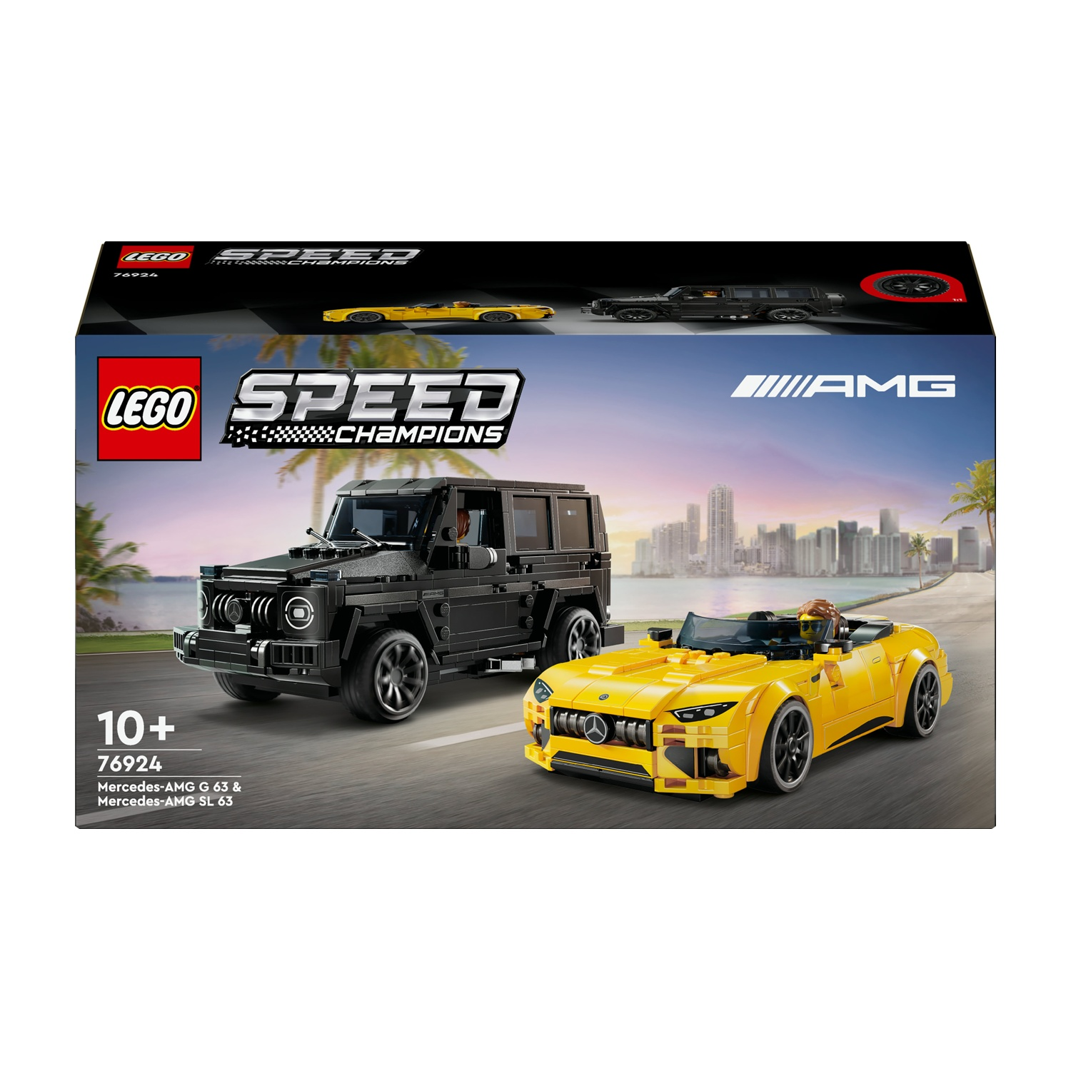 Set scatola Lego con SUV nero e cabriolet giallo. Lo sfondo presenta uno skyline e il logo AMG.