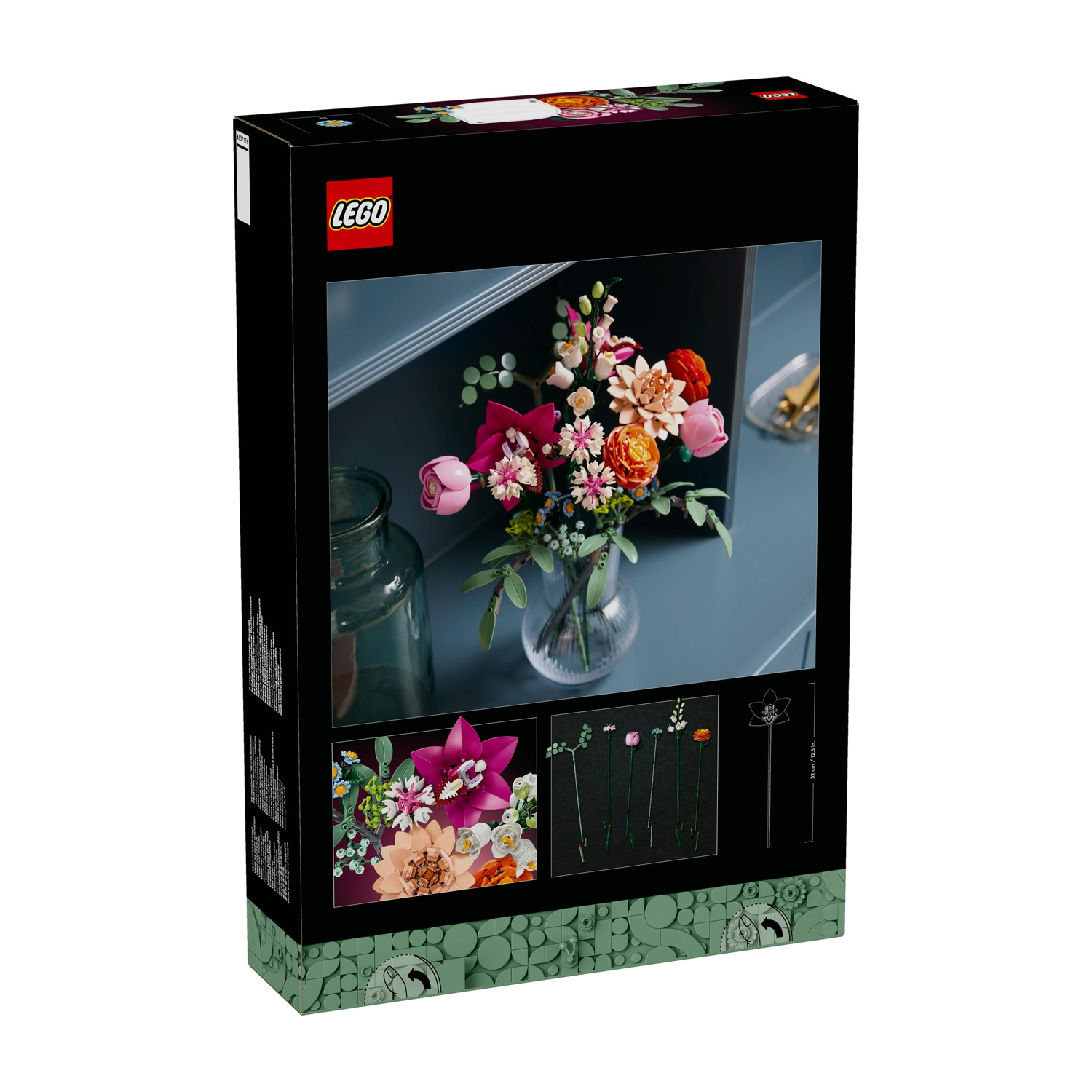 Una scatola Lego mostra un bouquet di fiori in un vaso su una superficie blu. La scatola ha il logo Lego e immagini dei fiori.